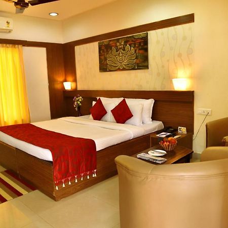 Kstdc Hotel Mayura Bhuvaneshwari Kamalapur ハンピ エクステリア 写真