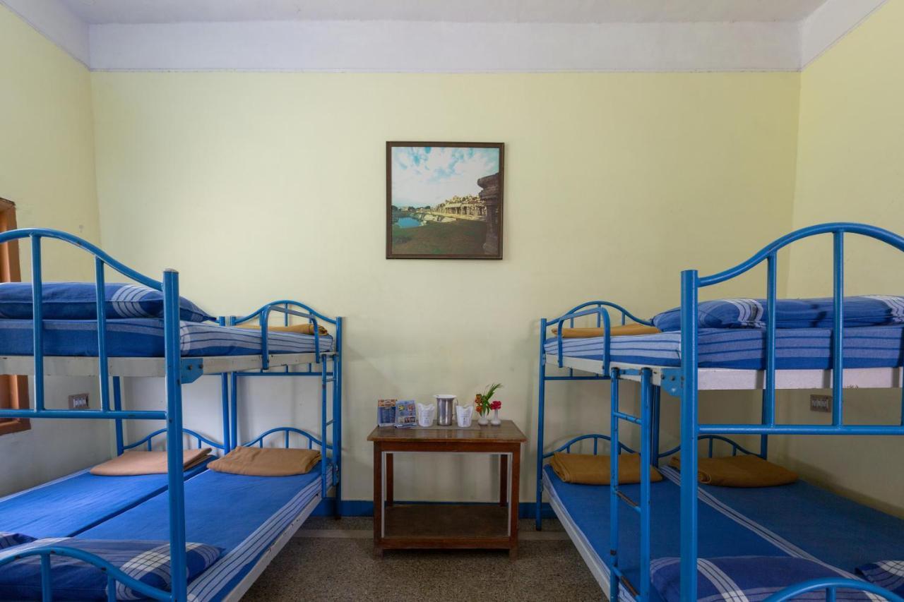 Kstdc Hotel Mayura Bhuvaneshwari Kamalapur ハンピ エクステリア 写真