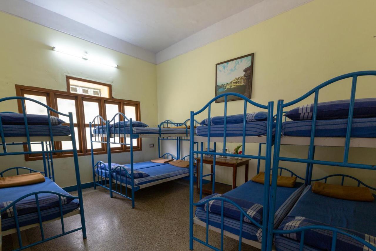 Kstdc Hotel Mayura Bhuvaneshwari Kamalapur ハンピ エクステリア 写真