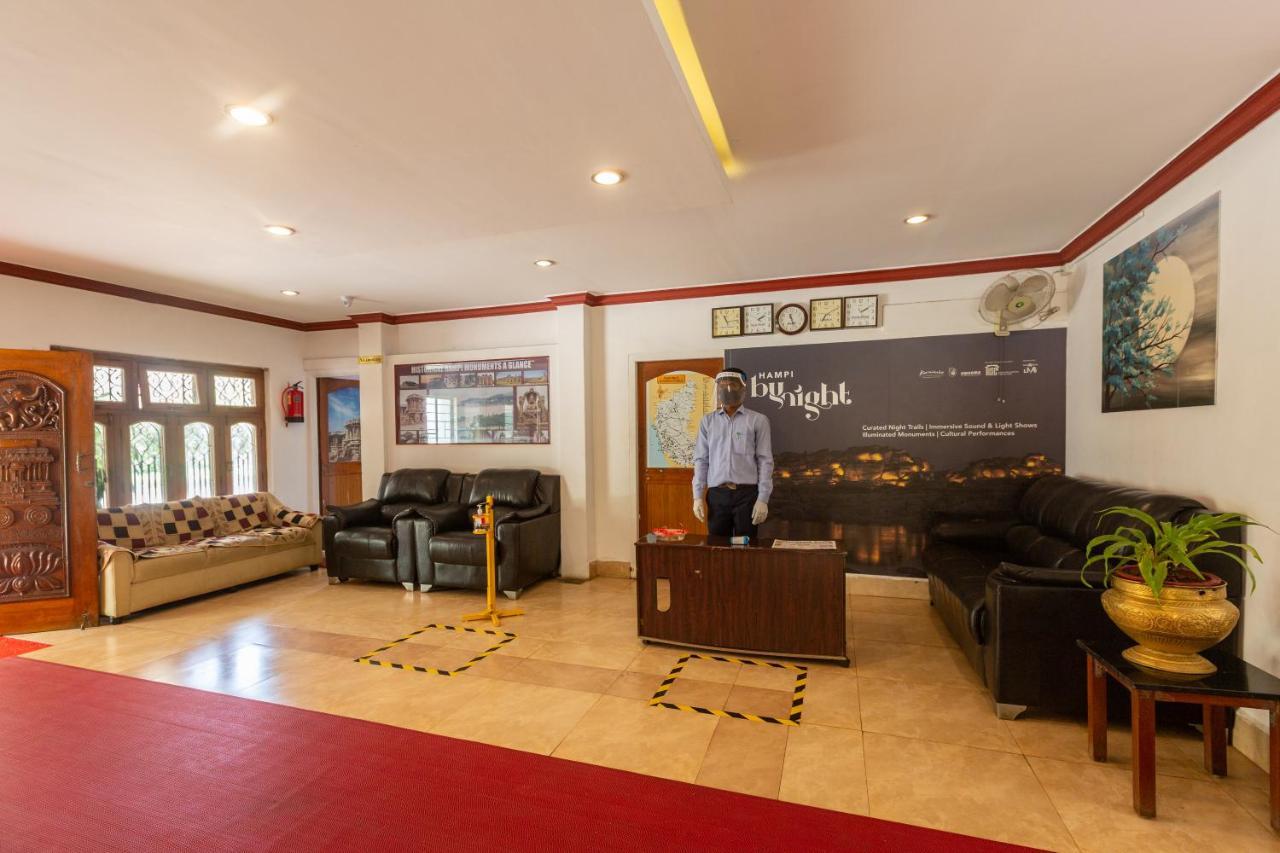Kstdc Hotel Mayura Bhuvaneshwari Kamalapur ハンピ エクステリア 写真