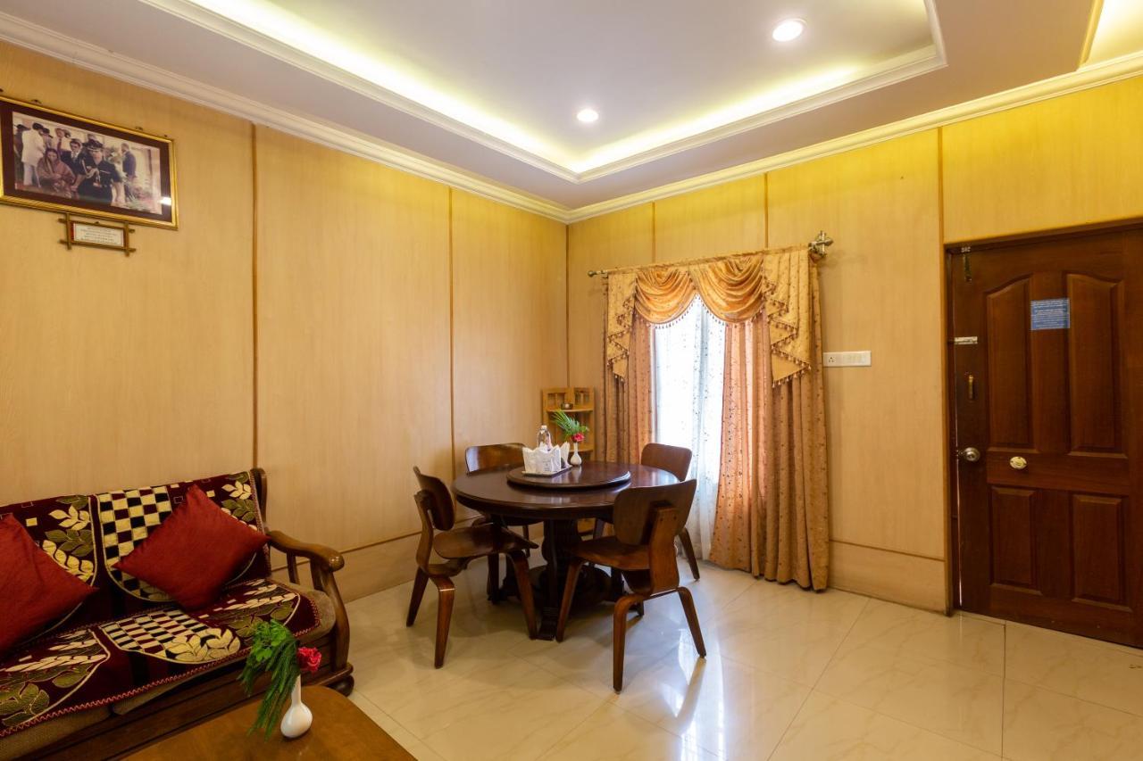 Kstdc Hotel Mayura Bhuvaneshwari Kamalapur ハンピ エクステリア 写真