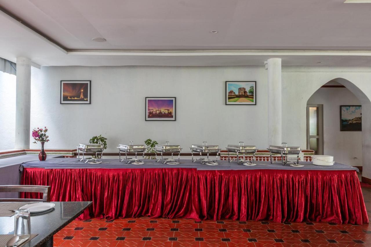 Kstdc Hotel Mayura Bhuvaneshwari Kamalapur ハンピ エクステリア 写真