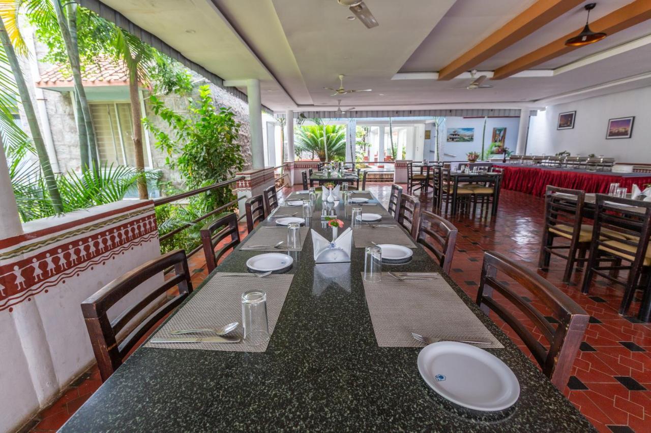 Kstdc Hotel Mayura Bhuvaneshwari Kamalapur ハンピ エクステリア 写真