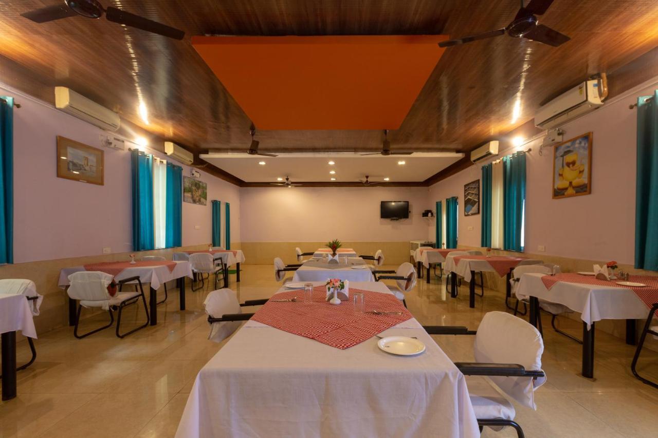 Kstdc Hotel Mayura Bhuvaneshwari Kamalapur ハンピ エクステリア 写真