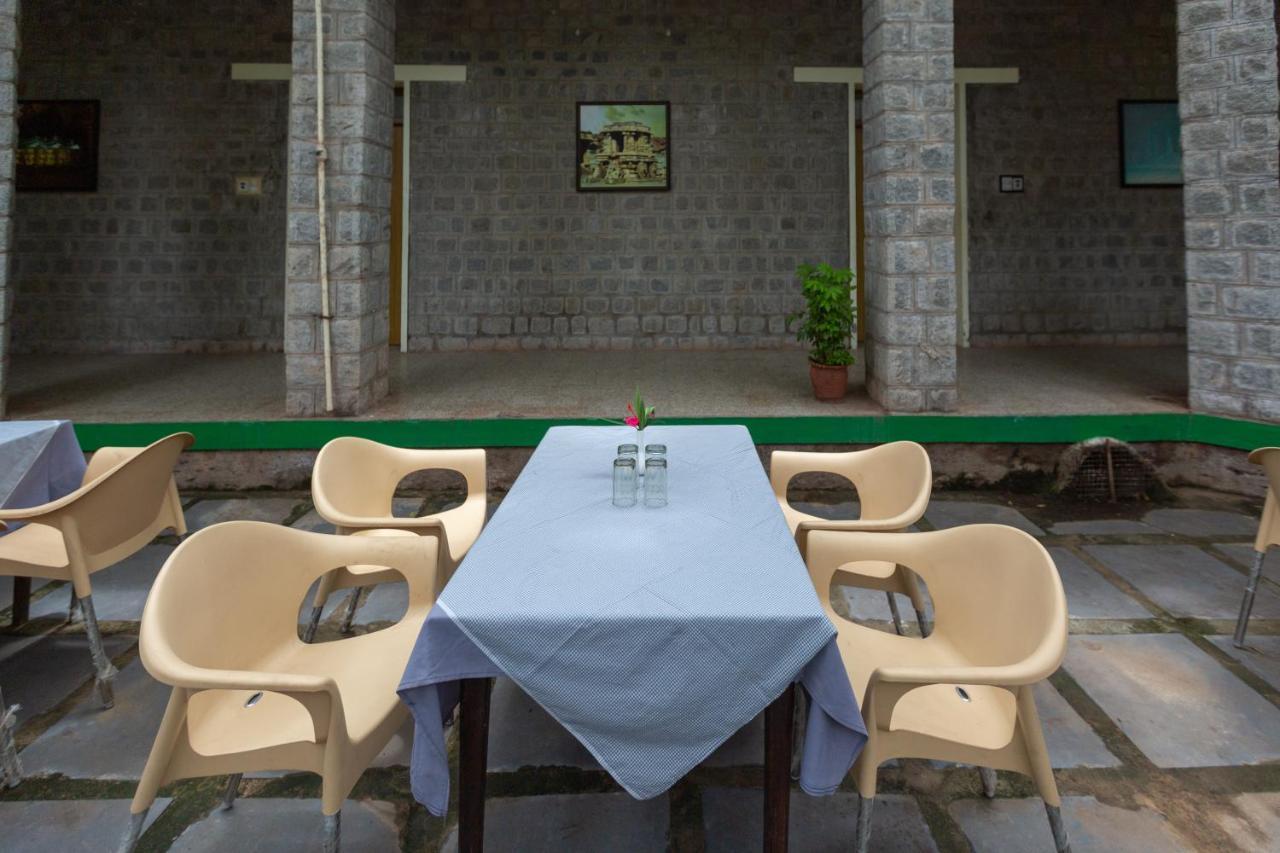Kstdc Hotel Mayura Bhuvaneshwari Kamalapur ハンピ エクステリア 写真
