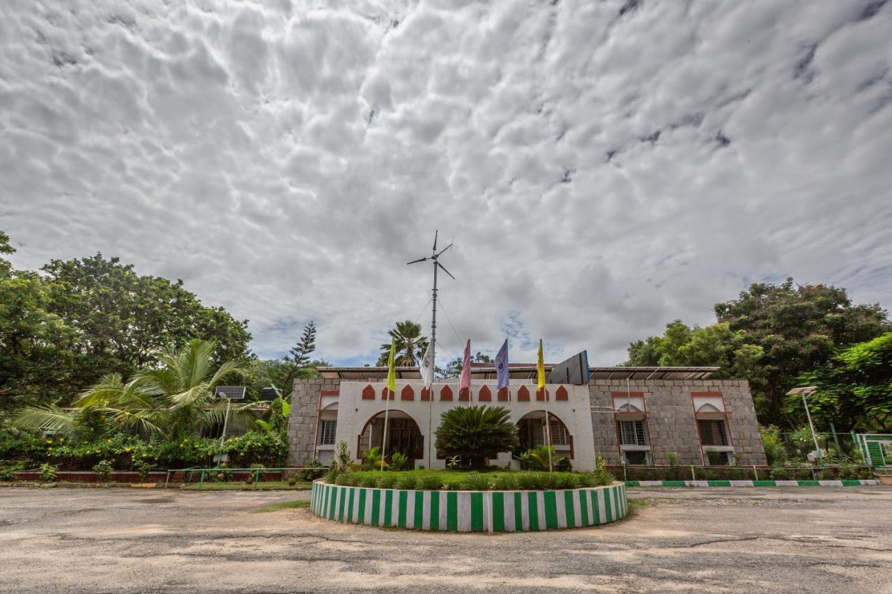 Kstdc Hotel Mayura Bhuvaneshwari Kamalapur ハンピ エクステリア 写真