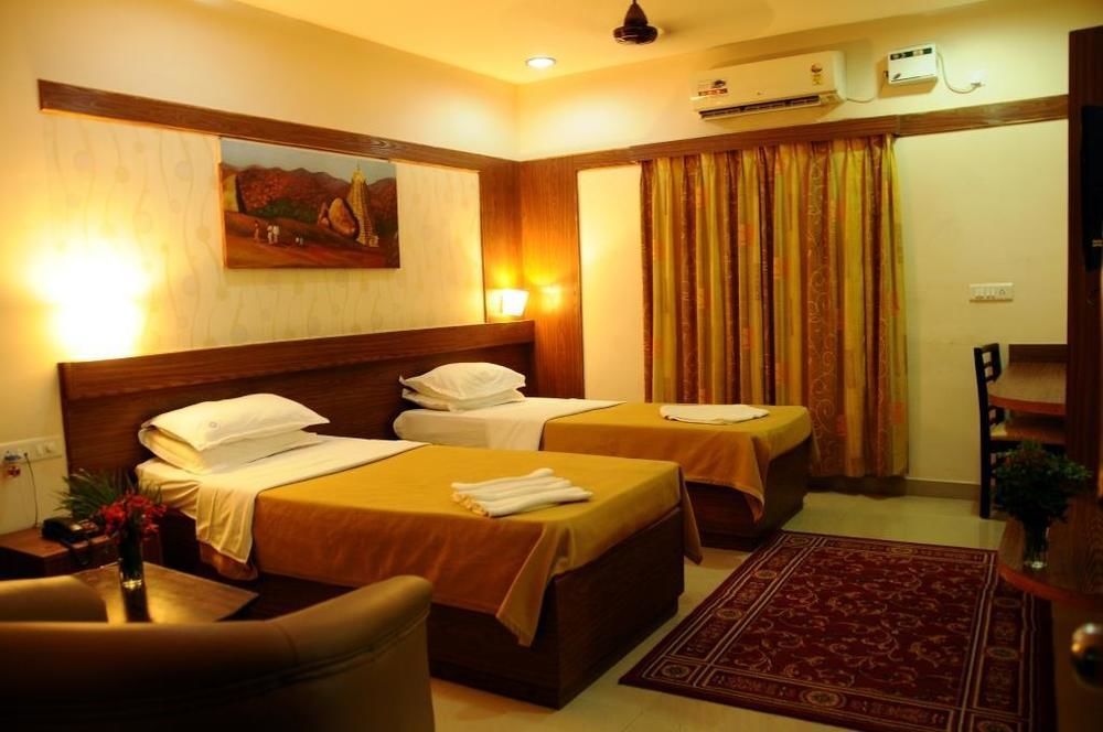 Kstdc Hotel Mayura Bhuvaneshwari Kamalapur ハンピ エクステリア 写真