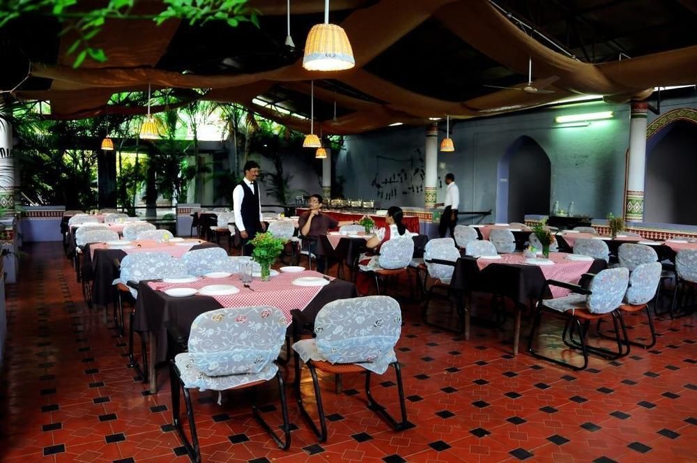 Kstdc Hotel Mayura Bhuvaneshwari Kamalapur ハンピ エクステリア 写真